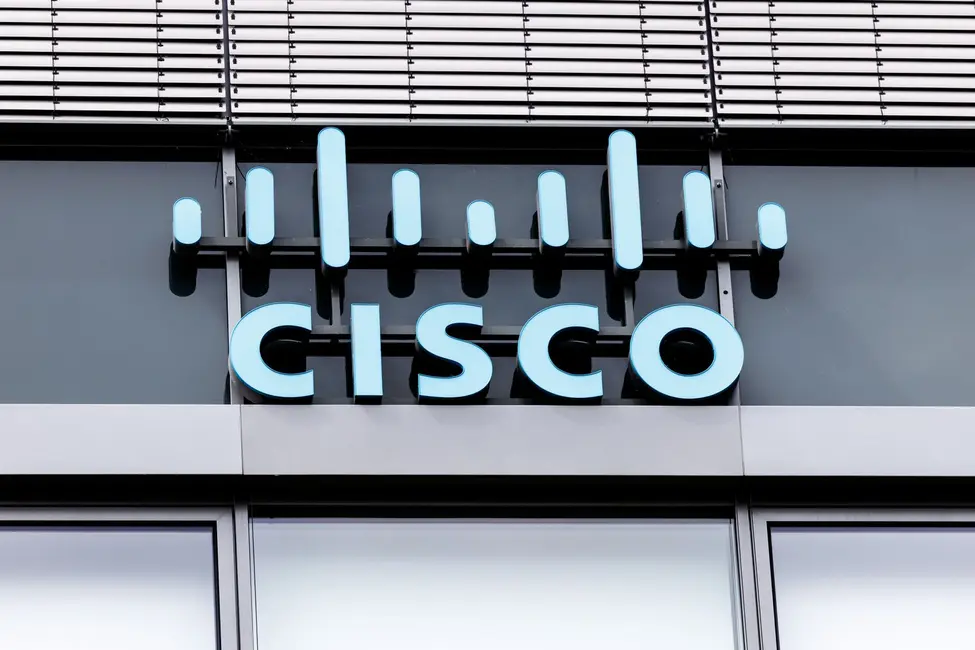 تابلو سیسکو سیستمز بر روی ساختمان شرکت در نزدیکی مونیخ دیده میشود