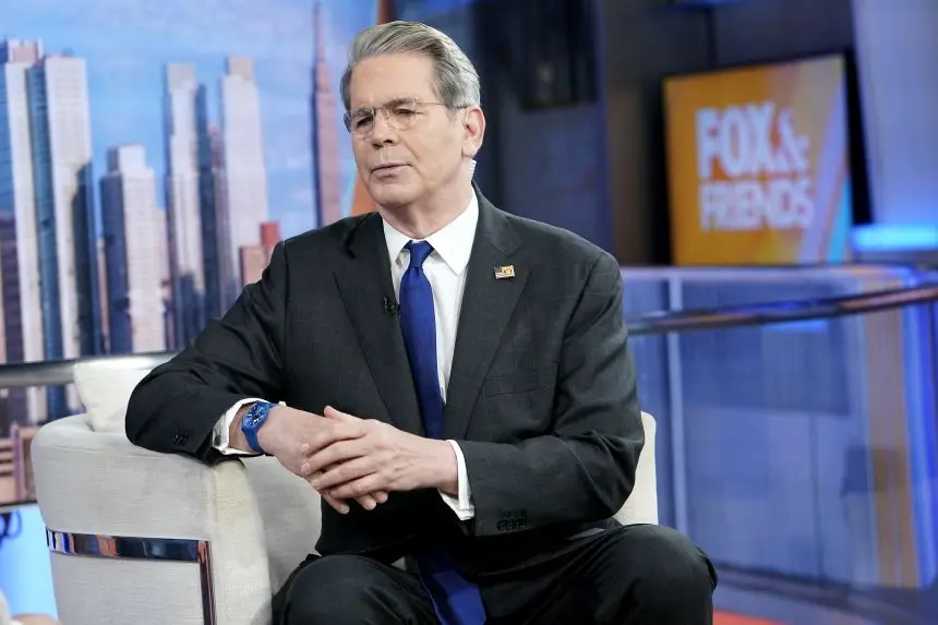 وزیر خزانه‌داری اسکات بسنت در برنامه "FOX & Friends."