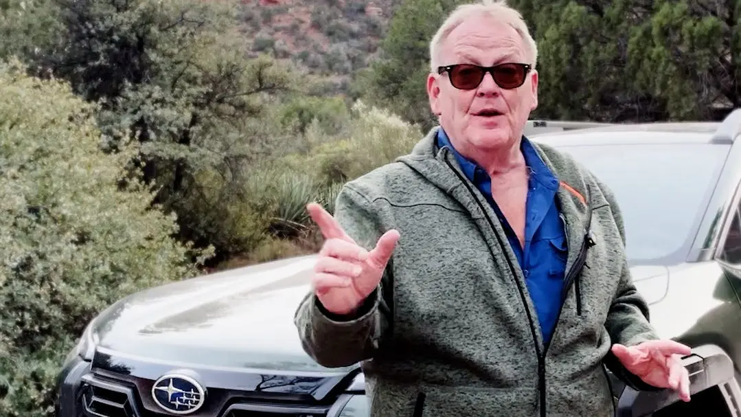 نقد و بررسی سوبارو اوتبک SUV 2026: فضای بیشتر و صفحه‌نمایش لمسی بهتر. سوبارو اوتبک 2026 با سیستم تمام‌چرخ‌متصل، فضای سر و فضای بار را افزایش می‌دهد.