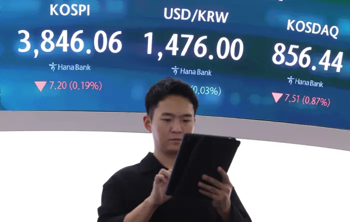 وون کره در روز دوشنبه به جدیدترین پایین‌ترین سطح هفت‌ماهه‌اش نسبت به دلار رسید