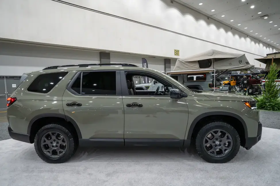 پایلوت هوندا ۲۰۲۶ - نمای پروفایل بیرونی 05