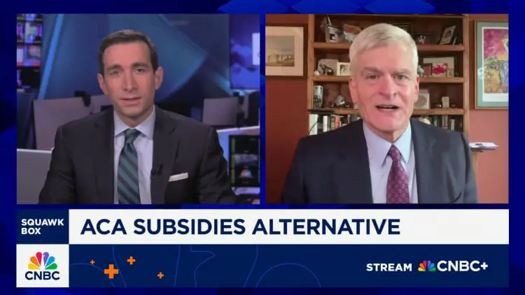 سناتور کیسسی: گزینهٔ جایگزین سوبسیدهای ACA به بیماران قدرت می‌دهد، نه به سود شرکت‌های بیمه