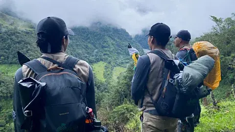 جوآن خاویر جوجوا: نگهبان بومی در مواجهه با گروه‌های مختلف در آمازون با خصومت روبرو می‌شود (منبع: جوآن خاویر جوجوا)