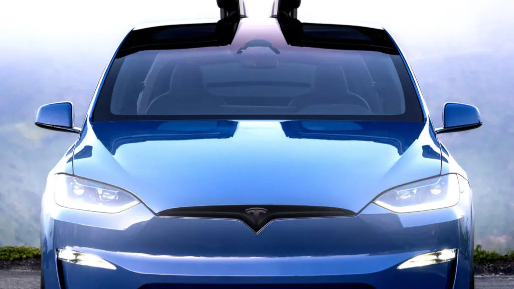 تسلا به‌صورت بی‌صدا مدل X را صدها پوند سبک‌تر کرد بدون اینکه کسی متوجه شود