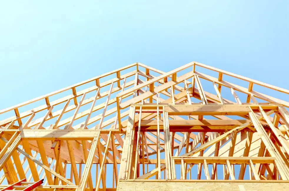 قاب‌بندی داخلی خانه‌ای جدید در حال ساخت