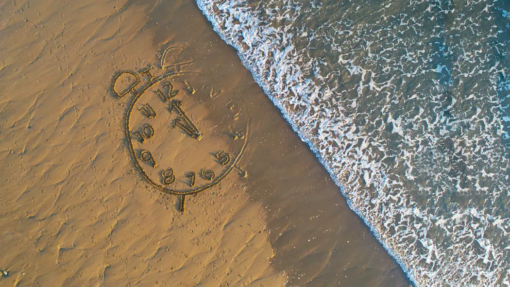 تغییر به زمان صرفه‌جویی در روشنایی روز مدت‌هاست با شرایط پزشکی حاد مختلف مرتبط بوده. مطالعه جدیدی به تأثیرات مزمن آن استدلال می‌کند برای لغو کامل آن.