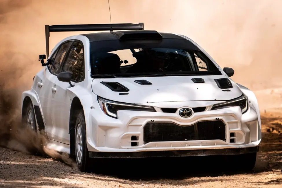 خودروی رالی تویوتا GR کرولا RC2