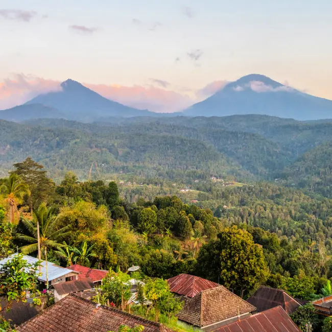 نمایی از ماندوک، شمال بالی.jpg