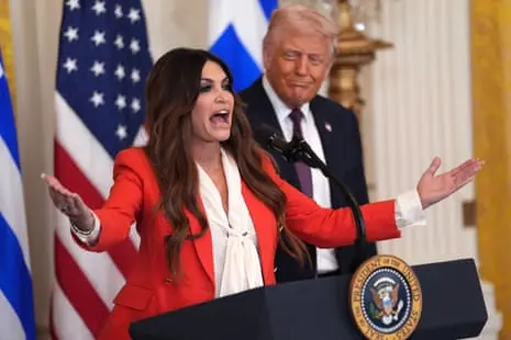 «مانند شاگردان مگا»: با نمایندگان ترامپ که در اروپا ابروها را بالا میبرند، آشنا شوید «مانند شاگردان مگا»: با نمایندگان ترامپ که در اروپا ابروها را بالا میبرند، آشنا شوید