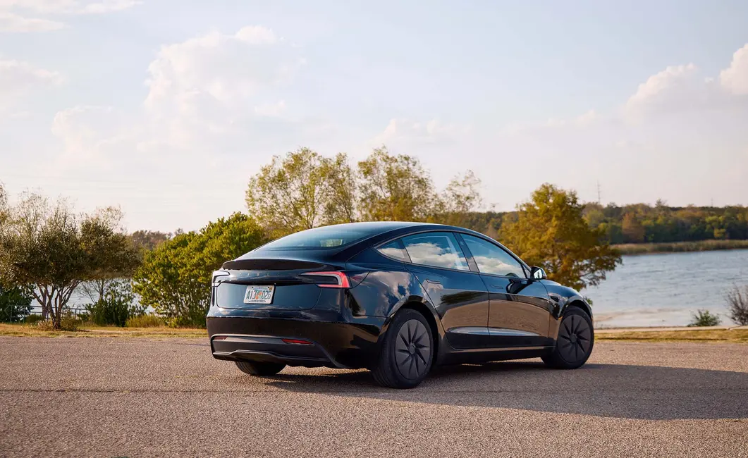 تسلا مدل ۳ (Standard) 2026