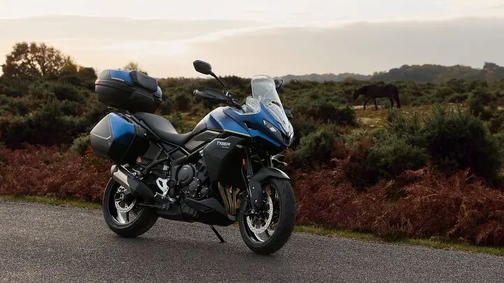 گالری نگاه اول مدل 2026 Triumph Tiger Sport 800 Tour