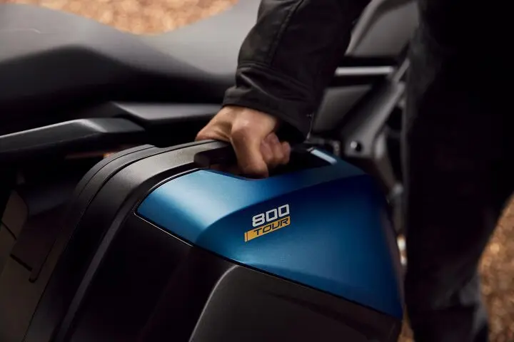 گالری نگاه اول مدل 2026 Triumph Tiger Sport 800 Tour