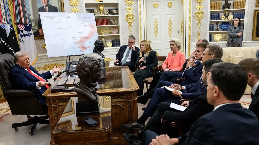 آمریکا نخست، اروپا چهارم