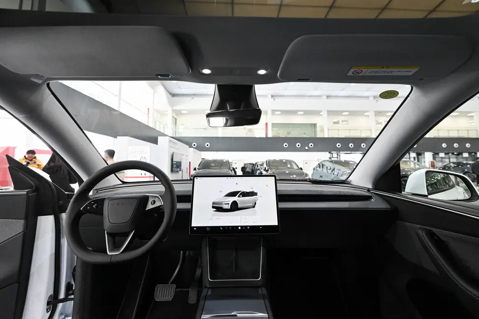 اقتصاد چین - خودروسازی تسلا