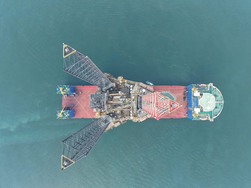 سکو حفاری PV Drilling IX از نمای بالایی؛ منبع: PV Drilling